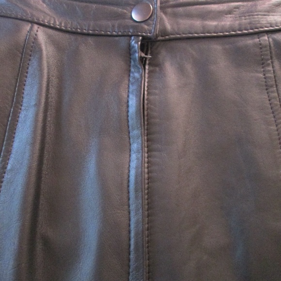 BERMANS AUTHENTIC LEATHER SKIRT-SHELL - Picture 8 of 8